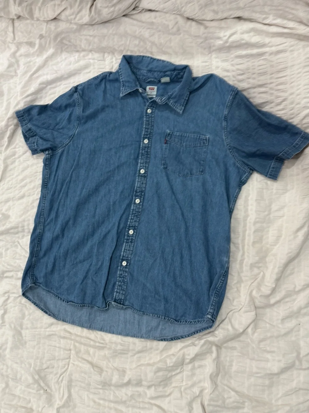 Levi's Men's Short-Sleeve Denim Button-Down Shirt - Light Blue